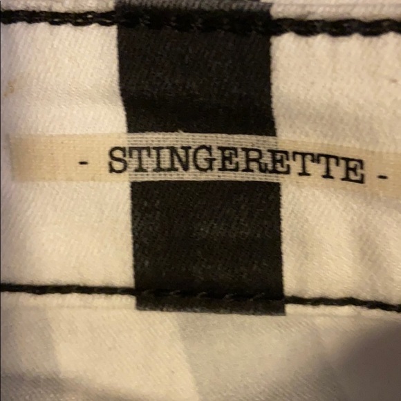 HOT TOPICS-Blackheart🌚🖤🎉💋 - Picture 9 of 10